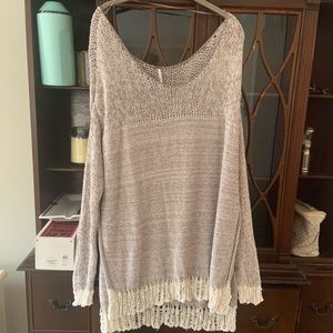 Free People oversized sweater, only worn twice.